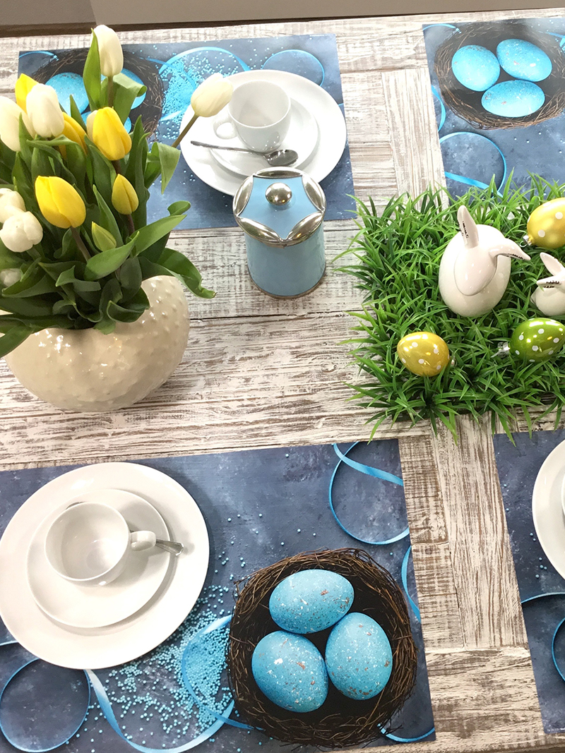 Motiv: Osternest mit blauen Eiern Osternest mit blauen Eiern